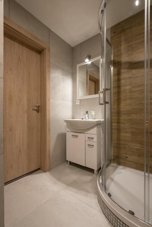 Symple Apartments Košice Buitenkant foto